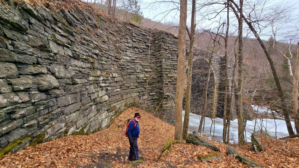 MOSS CIRCLE　FIX Yale　thirtytwo　BURTONセット compress_20250221_074121_13797